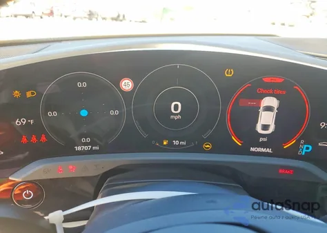 2021 Porsche Taycan Turbo z USA, uszkodzony, nr VIN WP0AC2Y19MSA63714